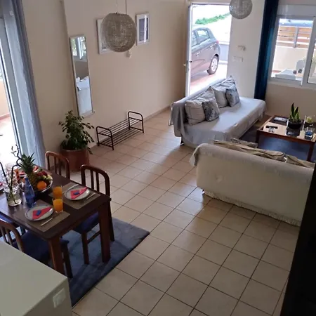 Daire Corner House *