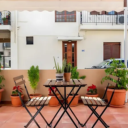 Corner House * Ханья